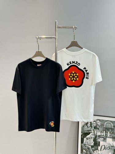 200 Kenzo*2025S春夏新款花卉仔章短袖T恤，采用100％棉，面料亲肤柔软有质感，上身透气舒适～比一般普通棉更显档次，品质高低立现， 经典宽松版型 ~