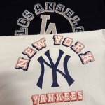 Mlb洋基海外限定款美版情侣短袖来袭，必须入手！ 经典棒球队Logo，这可是风靡全球的时尚标志，上身瞬间变身街头潮流焦点，独特设计超吸睛！ 全面面料质感拉满，柔