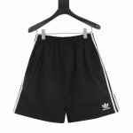 balenciaga & Adidas 联名刺绣三叶草短裤 高密度柔软梭织面料 面料特殊固色处理 进口田岛刺绣 定制Ykk五金 外贸大厂代加工 做工走线完美无瑕