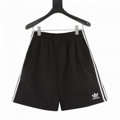 balenciaga & Adidas 联名刺绣三叶草短裤 高密度柔软梭织面料 面料特殊固色处理 进口田岛刺绣 定制Ykk五金 外贸大厂代加工 做工走线完美无瑕