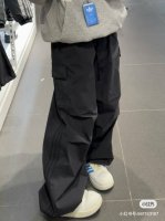 Adidas阿迪达斯三叶草 官方复古十字格子面料工装裤腿刺绣款长裤 男女同款 专柜同步工装十字格子面料，复古蓝吸晴色，上衣搭配吊带，小T恤Yyds 宽松，阔腿版