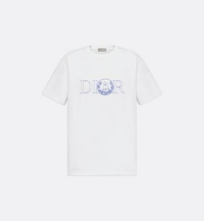 p190。Dior25Ss新款宽松版型T恤衫，这款T恤展示来自本季Dior And Hylton Nel 联名系列的标志。采用蓝色棉质平纹针织面料精心制作，经典