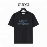 gucci 古驰 幻彩重影Logo印花短袖T恤 26支双纱面料克重260克纯棉重磅营造的 纺织密度高 垂感佳 不易变形 厚织感加上紧密纺纱工艺 不会影响Tee的