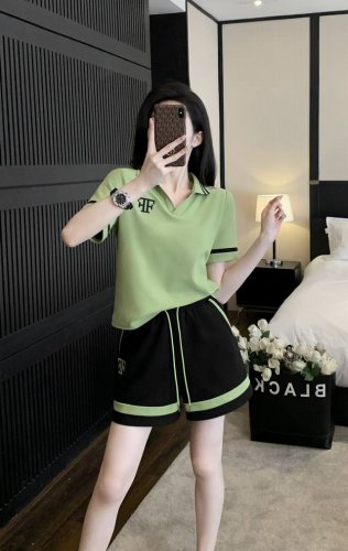 夏季短袖短裤套装！面料：棉.氨纶.聚酯纤维 90.53.60.37 小码数据，依次是胸围，衣长，腰围，裤长 码数：S~Xxl 每大一个码数，胸围腰围＋4厘米，衣
