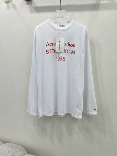 acn* Studio* 25早春新款Ac红字母T恤 百搭垂感做旧字母印花白长袖T 极简主义，极简即万能百搭，自带慵懒美式风 随性自由的松弛感，胸口字母做旧印花