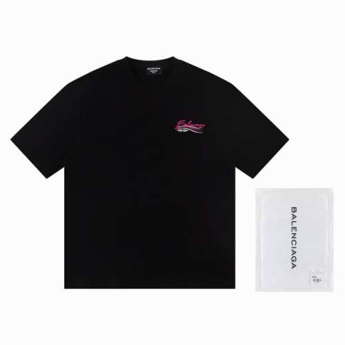 一首批.散单+10 巴黎世家Balenciaga2025新款T恤 材质:采用高版本300G双纱精梳棉 尺寸:S M L Xl 颜色:黑白 款号:W2646