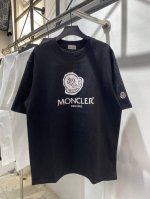 款号：Zmr18# 蒙口 Moncler简约字母小标印花短袖T恤 正儿八经270克纯棉双砂面料 所有面料均已提前做过缩水 品质第一 所见即所得 不会洗一次版型就