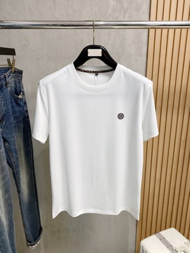 迪奥25Ss春夏 新品 定制蚕丝面料丝滑透气！时尚经典圆领短袖时尚单品设计，更加时尚舒适，高标准定制，上身非常有型，胸前品牌经典Logo 图案 客供辅料，客供进