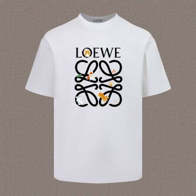 Loewe 罗意威2025春夏新款短袖半袖T恤 采用280G双纱 采用过肩拉条工艺 -采用高端印花，百洗不开裂！ 宽松版型，上身舒适，柔软透气！ 男女同款，时尚