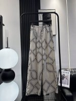 celine 赛琳 新爆款前排扣链条纹麻料阔腿裤经典印花 复古老钱风 慵懒随性 简约大气上档次 单色