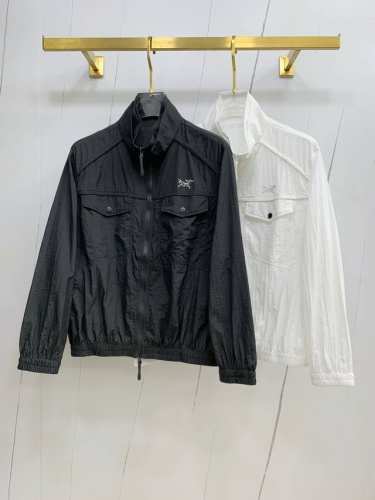 新品 始祖鸟渠道精品.2025Ss春夏新款运动服夹克防晒服外套！防晒衣经典之余增添了与时俱进的时尚感,型男靓女的最佳选择.新型轻量绢丝纤维尼龙面料,轻盈透气,绗