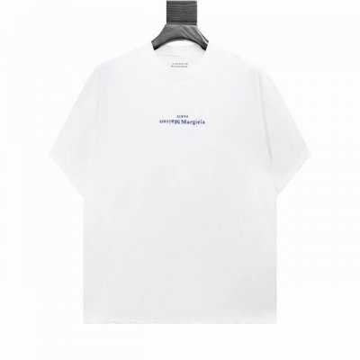 高版本Maisonmargiela 马吉拉 反印字母印花短袖，男女同款。 满满的高级感 性价比超高 手感超级柔软、细腻、柔软和不起球且不变形 G纯棉品质，后领标