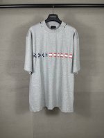 细节图 顶级版本.官网品质 Balenci*Ga 巴黎.25Ss最新款.巴黎英文彩色Logo发泡印花水洗磨烂做旧短袖T恤.砖柜同步.面料采用巴黎Zp定织定染全棉