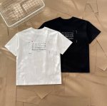 maison Margiela 马吉拉 方框模糊数字印花短袖 873 面料采用280G双纱爽滑棉，双纱的质感加上爽滑手感，面料整体重磅舒适，细节还原原版一比一