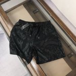 Versace 范思哲 2025最新款短裤沙滩裤沙滩旅游必备常年有货！！高订制原版五金！ 上身效果超正，腿部线条完全得到彰显，全客供进口速干面料 纹理 紧致细腻