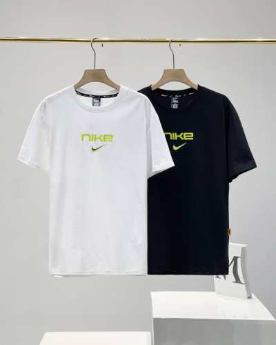 100高品质 Nike 2025官方夏季时尚休闲宽松运动男士T恤，原厂定制230克高支索罗娜棉面料，抗皱极强，双重纱织绝对100%优质精梳双棉纱线，质地柔软亲肤
