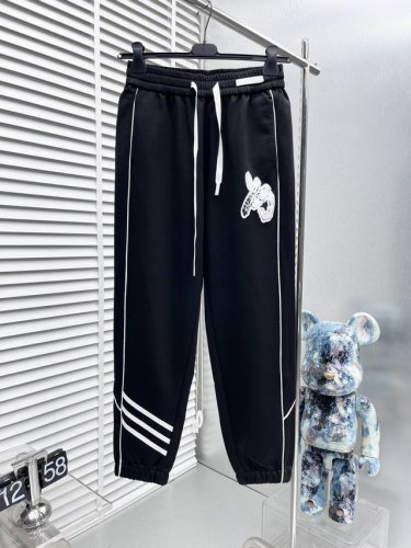 y-3* 2025Ss春季新款休闲裤！官网同步发售。品牌经典Logo休闲裤 ，定制面料，舒适度极好，手触感强烈。辨识度极高，完美品相工艺。 尺码：M-3Xl
