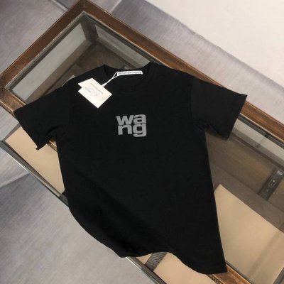 Alexander Wang 亚历山大王 夏季新款圆领短袖T恤 270克重磅高端纯棉面料 手感质感都极完美 修身裁剪设计干净利落 时尚又好看 走线做工非常精致