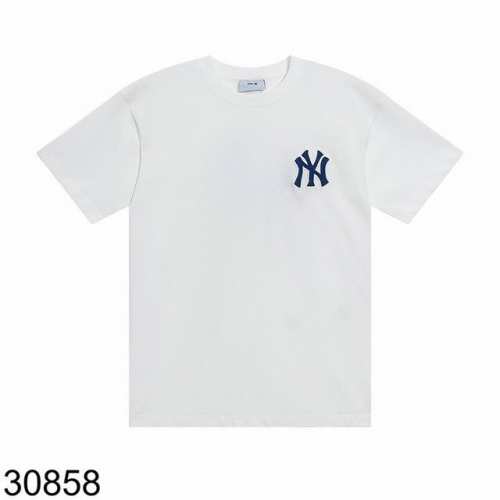 上新 Mlbny洋基棒球职业联盟短袖T恤 全套包装 高品质 双纱加厚重磅面料 手感厚实 质感很好 面料自然垂度硬挺度效果都很好 情侣Bf宽松Oversize版型