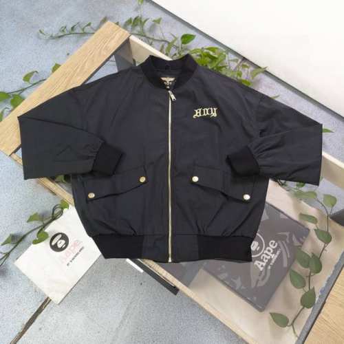 240 【款号：Aj910】高版本 2025新款Boylondon烫金刺绣对称老鹰翅膀图案绣花休闲棒球领夹克外套，采用客供定制面料，金线刺绣老鹰翅膀图案，开模定