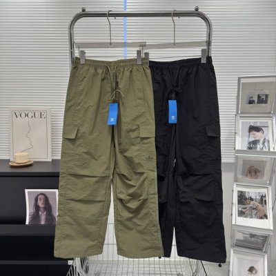 新款上新 Adidas阿迪达斯三叶草 官方复古十字格子面料工装裤腿刺绣款长裤 男女同款 专柜同步工装十字格子面料，复古蓝吸晴色，上衣搭配吊带，小T恤Yyds 宽