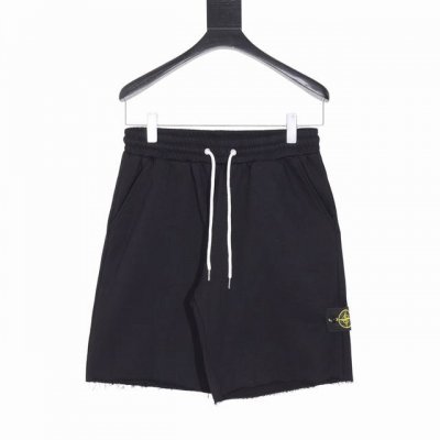 款号Y721 Stone Island 石头岛 24Ss工装休闲毛圈短裤 Stone Island 石头岛致力对纤维和织物的独特研究，代表了一种探索文化，实验活