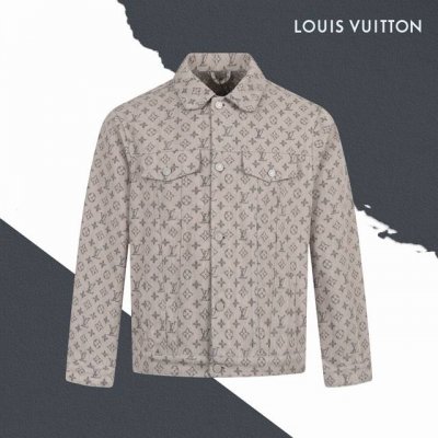 款号Sl140 lv路易威登满印提花Logo水洗牛仔外套 字母扣子 水洗 男女同款 官网细节一致 全套包装 三标齐全 防潮纸 区别市场通货 随意对比 整体衣服设
