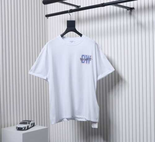 Off Ow White Ow蓝色箭头字母印花短袖 经典标志性箭头，残缺的箭头更体现个性，原版开模！全新代购级版本！原汁原味在这里只需零头即可满足！面料采用23