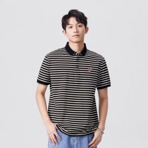 ami男士时装款珠地棉条纹翻领polo衫 高端贸易渠道货 25年夏季新品 高端联名限定款 整体的造型设计完美诠释了Ami的时装美学 将法式的优雅与浪漫阐释到位