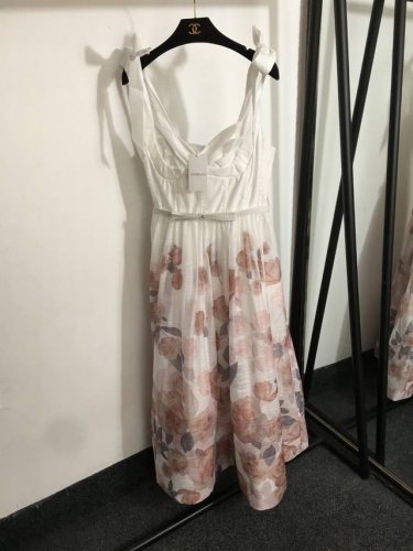 款号20252800 Zimmermann新款 粉色玫瑰印花 蝴蝶结吊带连衣裙 长裙，白色，S-Xl， M码；胸围80，腰围70，长119