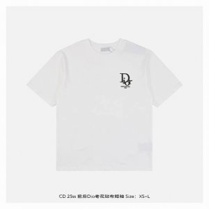 dior 迪奥 25Ss 前后Dio老花贴布短袖 面料采用230克重精梳棉 定制32支1*1螺纹 成衣两遍水洗处理 面料舒适亲肤无异感 定制定染面料 纺织密度高