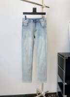 100款号K138 Moncler蒙口 牛仔裤 修身剪裁 面料带弹力 重洗水 颜色超正 颜色：蓝色 尺码：M-Xxl