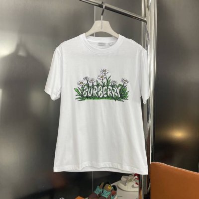 上新 纯原臻品 顶级原版复刻 Burbberry巴宝莉2025新款雏菊徽标印花短袖T恤 原版面料高版本高品质 网红明星同款 20S麻棉单面100%棉210克成衣