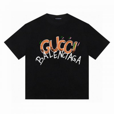 balenciaga X Gucci 巴黎世家联名古驰短袖半袖T恤 采用230G双纱100%精梳纯棉面料 螺纹定织定染无色差！采用过肩拉条工艺，百洗不变形！ -