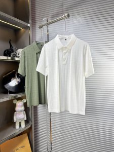 giv*纪梵希 Ss25夏季新款翻领Polo衫 高品质珠地棉材质 雍容华贵的品牌风格，客供进口面料 做出来的衬衫也是版型垂顺挺括，并且还抗皱抗起球，贴身穿着也是