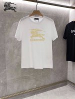 巴宝莉 2025最新男士高端好货，胸前字母徽标印花图案增添活力感！最经典一目了然的干净与纯粹的结合.必入款推荐！选用双股丝光面料制成 纹理清晰，尽显高端奢华品质