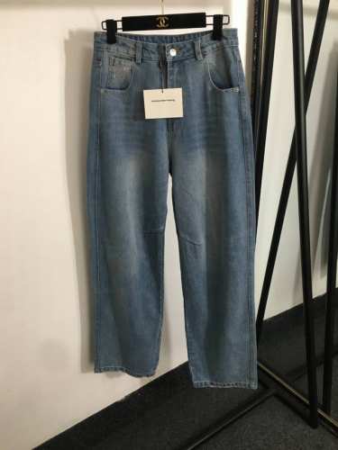 款号20252012 Alexander*大王家新款 后背Logo烫钻百搭显瘦牛仔长裤，蓝色，Sml， M码；腰围72，长111