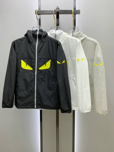 新品 芬迪渠道精品.2025Ss春夏新款运动服夹克防晒服外套！防晒衣经典之余增添了与时俱进的时尚感,型男靓女的最佳选择.新型轻量绢丝纤维尼龙面料,轻盈透气,绗缝