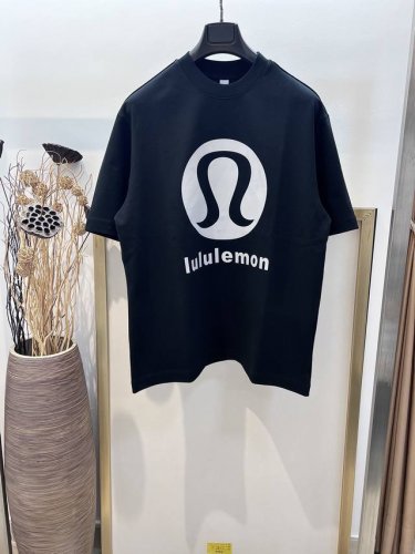 Size S M L Xl 黑白两色 Os宽松版型男女同款 197524135640081 Lululemon Lulu超大热高科技夜光印花大Logo字母Os廓