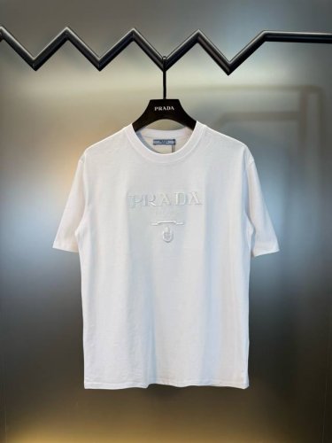 顶级版本★prada普拉达Ss25春夏新款刺绣短袖T恤 Hk专柜同步上新 超高品质280克双纱面料 原版定制，刺绣工艺，舒适柔软透气 休闲宽松版型 潮流男女同款