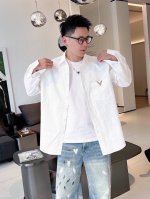 Vtaenlitn高定款 华伦天奴 新款衬衫 打造时装艺术感 立体剪裁修身版型 上身效果很帅气 微彰显品位 整体细节可以对比 效果非常有型 单穿内搭都个性出众