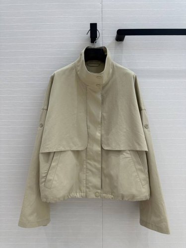 原单品质 Ic*25新品 棉丝斜纹立领风衣夹克，宽松版型下摆抽绳可调节，袖子可挽扣设计利落舒适，经典不挑人版型上身巨显瘦！休闲时髦的长期主义单品！做工细节自己看