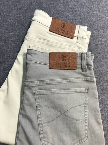 新品 Bc家族男士高端天丝棉商务休闲裤，上海贸易公司订单，100%纯正血统品质，原厂代工出品，24年春夏新品，年度人气Top爆款！ 颇具意大利典型风格的时装，在