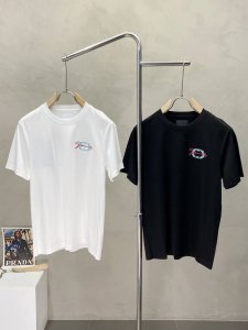 Givenchy纪梵希独家专供新款原单男士休闲短袖 高端定制 高端版本 时尚百搭爆款进口面料 手感超柔软细腻 穿着亲肤舒适 高端精品 代工厂p精细做工 上身非常