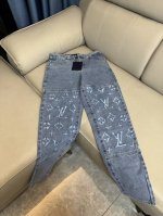 p170 louis Vuitton 路易威登 Lv水洗复古破坏磨破老花字母Logo系列 重工制造牛仔直筒长裤 刻意处理成磨损破坏的效果1:1还原五金配件原版对