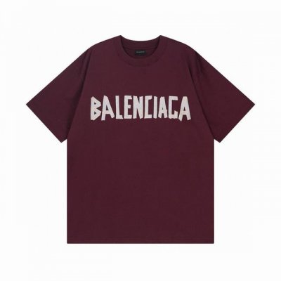 酒红色 Balenciaga 巴黎世家2025 Ss 经典胶带拉浆印花短袖T恤 本市场No.1的质量 真正天花板品质 全部原版开发注意细节图 避免被盗图商家混发