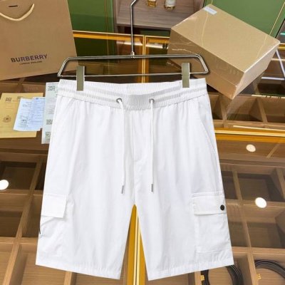 普拉达 原单货情侣款2530春夏新品短裤 专柜同步有售，时尚休闲裤 ，进口原版面料，上身舒适透气，顶级工艺品牌Logo，腰围工艺螺纹围接，档次极高，版型超正，上