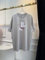 acne25春夏新款联名款卡通T恤：超Q姆明系列 卡通河马印花 减龄必备！100%纯棉 高温印花 男女同款 美式街头的感觉 宽松版型随性慵懒！舒适的日常穿搭 可