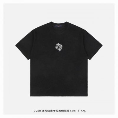 LV 25Ss 速写线条老花刺绣短袖 面料采用230克重精梳棉 定制32支1*1螺纹 成衣两遍水洗处理 面料舒适亲肤无异感 定制定染面料 纺织密度高 垂感佳 不