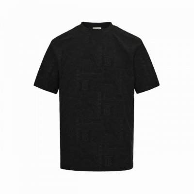 burberry 巴宝莉 25Ss 暗纹Tb战马毛巾提花短袖 精美重工艺 280克洗水面料T恤作为奢侈界的龙头 罗纹圆领成了其版型的最好修饰 而B家则是作为了上